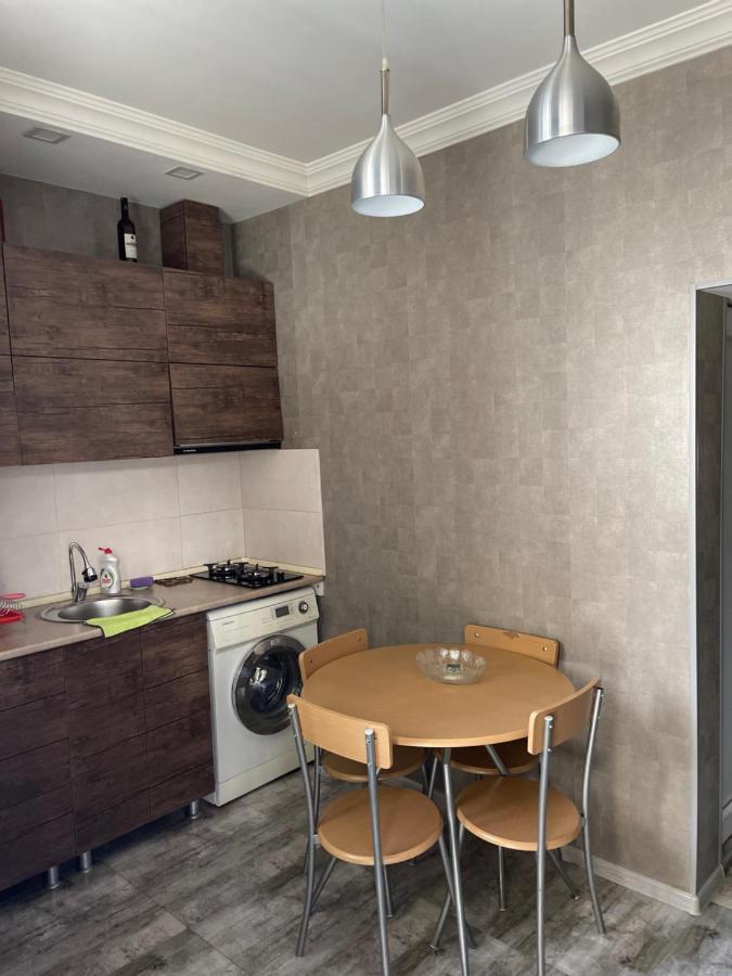 Apartment Dadu Tiflis Dış mekan fotoğraf